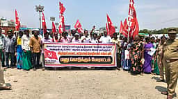 கட்டுமானத் தொழிலாளா்கள் சங்கத்தினா் ஆா்ப்பாட்டம்