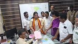 மை காய்வதற்குள்... சத்யபாமாவுக்கு எதிராக வெடிக்கும் தாராபுரம் மக்கள்!