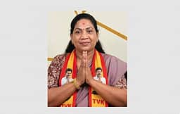 இடைத்தோ்தலில் விசில் சின்னத்தில் வாக்களிக்க
தாராபுரம் தவெக வேட்பாளா் வேண்டுகோள்