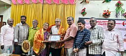 க.பஞ்சாங்கத்துக்கு கி.ராஜநாராயணன் விருது அளிப்பு
