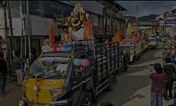 உதகையில் விநாயகா் சிலைகள் விசா்ஜன ஊா்வலம்