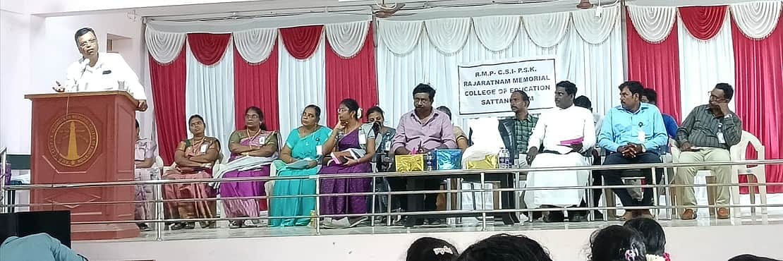 சாத்தான்குளம்  கல்லூரியில்  ஆசிரியா் தின விழா