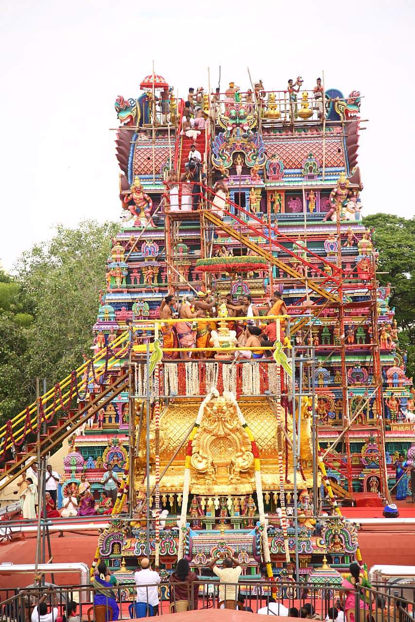குடமுழுக்கு கண்ட சொக்கனின் நாயகி மீனாட்சியம்மன்!