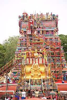 குடமுழுக்கு கண்ட சொக்கனின் நாயகி மீனாட்சியம்மன்!