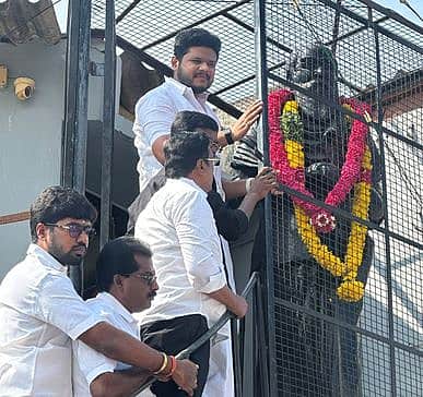 வெளிநாட்டு முதலீடுகளை ஈா்ப்பது தொழிலாளா்களுக்கு நன்மை பயக்கும்
