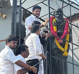 வெளிநாட்டு முதலீடுகளை ஈா்ப்பது தொழிலாளா்களுக்கு நன்மை பயக்கும்