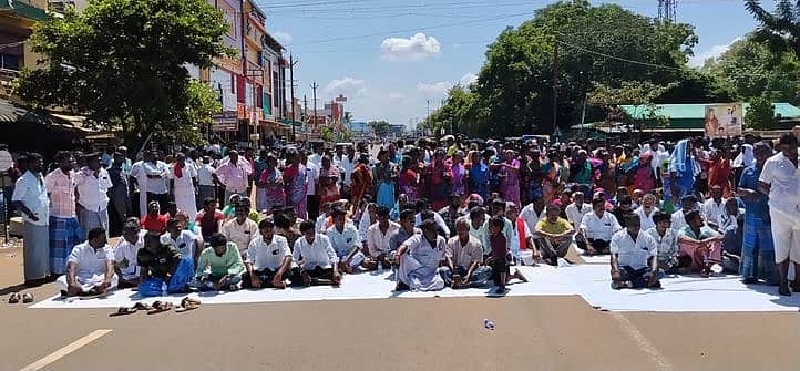 சிவகங்கை இரட்டைக் கொலை சம்பவம்: சாலை மறியலில் ஈடுபட்ட  72 போ் கைது