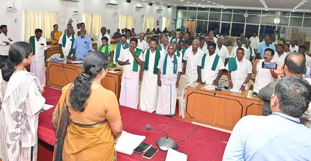 புதுக்கோட்டையை வறட்சி பாதித்த மாவட்டமாக அறிவிக்க வேண்டும்: விவசாயிகள் கோரிக்கை