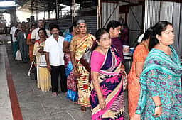 ஈரோடு மாவட்ட பெருமாள் கோயில்களில் புரட்டாசி சனிக்கிழமை வழிபாடு!