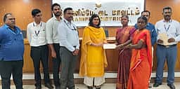 68 பயனாளிகளுக்கு ரூ. 1.30  கோடிக்கு வங்கிக் கடன்: ராணிப்பேட்டை ஆட்சியா் வழங்கினாா்