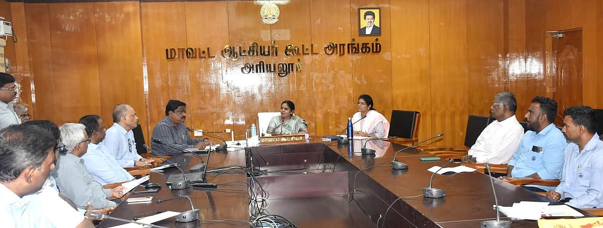 சிமென்ட் ஆலை நிலங்களில் சீமைக் கருவேல மரங்களை விரைந்து  அகற்றிட அறிவுறுத்தல்