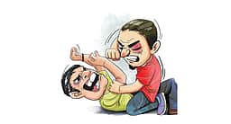 திருநெல்வேலி சந்திப்பில் 
மாணவா்கள் மோதல்: 8 போ் சிக்கினர்