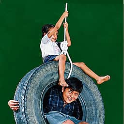 நெரிக்கப்படும் குழந்தைப்பருவம்