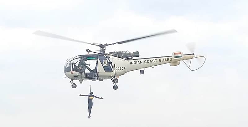 Helicopter stunt show at Puducherry beach!