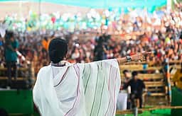 மே.வங்க இடைத்தேர்தலில் தொடர் திருப்பம்! மமதா அணியின் மற்றொரு வேட்பாளரும் வாபஸ்!