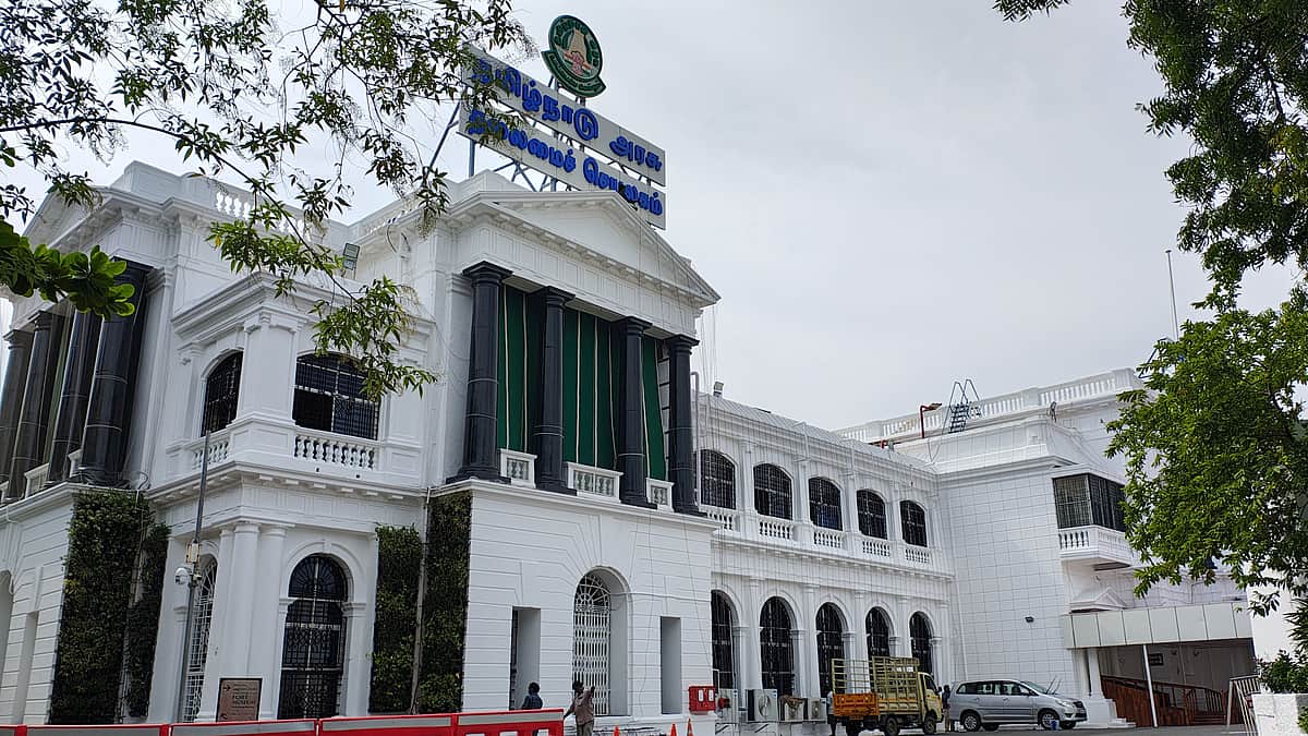 கடந்த 5 மாதங்களில் தமிழக அரசின் வருவாயைவிட செலவு அதிகமா?