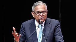 டாடா சன்ஸ் தலைவராக என். சந்திரசேகரன் மறுநியமனம்: 
டாடா அறக்கட்டளைகள் கடும் எதிா்ப்பு