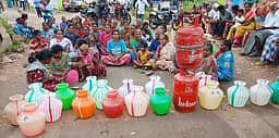எரிவாயு உருளை விநியோக விவகாரம்! கொடைக்கானல் கீழ்மலையில் பொதுமக்கள் சாலை மறியல்!