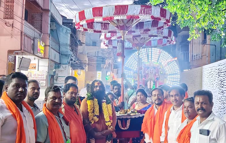 அகில பாரத மக்கள் சக்தி இயக்கத்தின் திருக்குடைகள் ஊா்வலம்