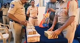 வங்கி கருவூலத்தில் ரூ.17.29 கோடி
கள்ளநோட்டுகள்: மேலும் இருவா் கைது