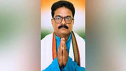 மே. வங்க இடைத்தேர்தல்: காங்கிரஸ் வேட்பாளர் சிறையில் அடைப்பு!