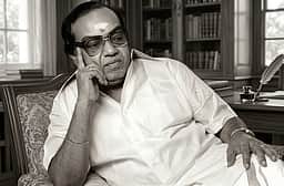 தலைவர் மாறுவர்; தர்பார் மாறும்; தத்துவம் மட்டுமே அட்சய பாத்திரம்! கண்ணதாசன் நூற்றாண்டுத் தொடர் - 14