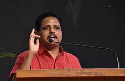 ஊழலுக்கு எதிராக பேசுகிற ஆதவ் அர்ஜுனா, ஆளுநருடைய நடவடிக்கைக்கு எதிராகப் பேசுவாரா? - சு.வெங்கடேசன் கேள்வி