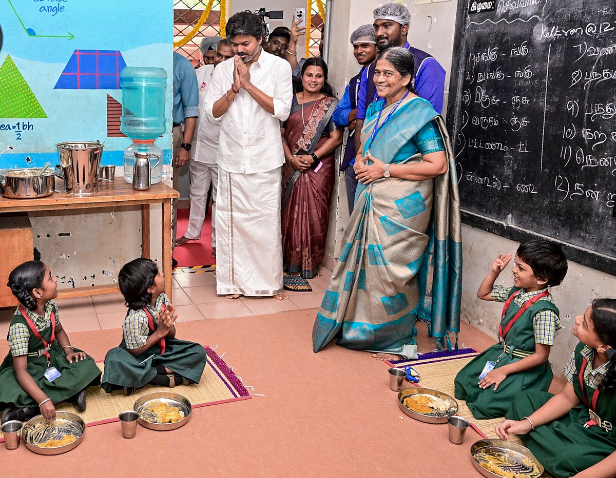 ஏற்கெனவே செயல்படுத்தப்பட்டுவரும் காலை உணவுத் திட்டத்தின் கீழ் ரவா உப்புமா கிச்சடி, சேமியா உப்புமா, சேமியா காய்கறி கிச்சடி, காய்கறி அரிசி கிச்சடி, கோதுமை ரவா கிச்சடி, காய்கறி சாம்பார் சாதம், இனிப்பு பொங்கல், சேமியா கேசரி ஆகியவை வழங்கப்பட்டு வருகின்றன.