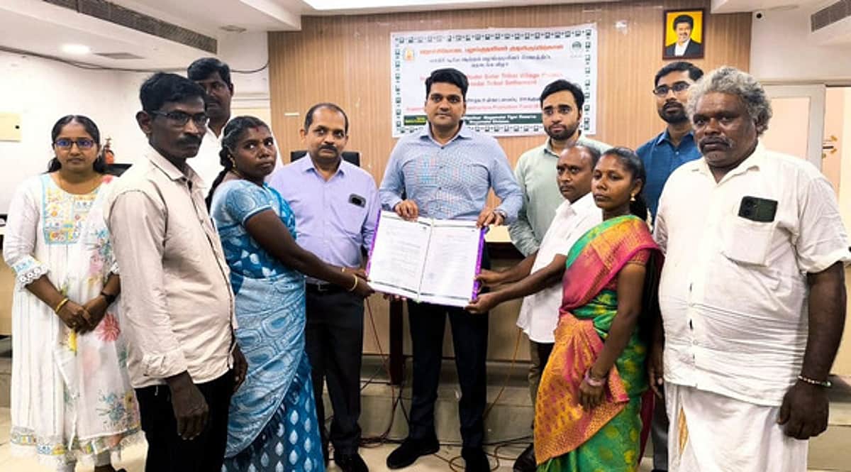 மேகமலையில் கிராமத் திட்ட தொடக்க விழா