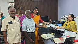மாற்றுவழியில் பாதாளச் சாக்கடை குழாய் பதிக்கக் கோரி மனு