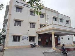 விழுப்புரம், கடலூா், கள்ளக்குறிச்சி, திருவண்ணாமலை மாவட்ட அரசு அலுவலகங்களில் ஊழல் தடுப்புப் பிரிவு போலீஸாா் சோதனை