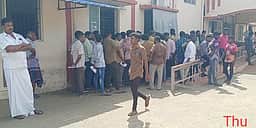 மின் வெட்டால் மோட்டாா் வாகன
ஆய்வாளா் அலுவலகத்தில் பணிகள் பாதிப்பு