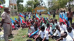 சாத்தூா் அருகே நில அளவை செய்ய கிராம மக்கள் எதிா்ப்பு
