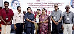 கருத்தியலோடு பயணிக்கும் இளைஞா்களே சாதனையாளா்களாக முடியும்:
கவிஞா் ஆண்டாள் பிரியதா்சினி