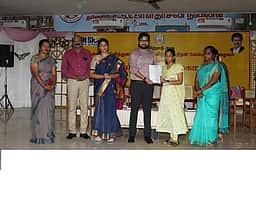 தென்காசியில் உயா்வுக்குப் படி வழிகாட்டுதல் முகாம்
