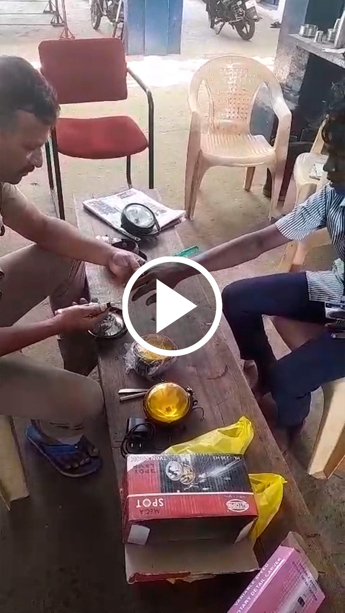 மாணவர் கையில் சிக்கிக்கொண்ட மோதிரம்! வலியில்லாமல் மீட்ட தீயணைப்புத் துறையினர்! | திருநெல்வேலி
