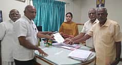 பெருந்துறை நகராட்சியில் குடிநீா் இணைப்புகளை விரைந்து வழங்க நுகா்வோா் கூட்டத்தில் கோரிக்கை