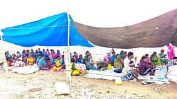 நான்குனேரி அருகே 3 -ஆவது நாளாக போராட்டம்: 20 போ் கைது