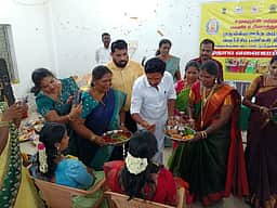 சாத்தான்குளத்தில் சமுதாய வளைகாப்பு விழா