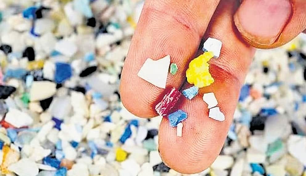 கண்ணுக்குத் தெரியாமல் உடலில் நுழையும் மைக்ரோபிளாஸ்டிக்! மாரடைப்பு ஏற்படும் அபாயம்?