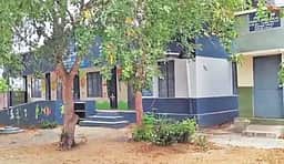 ஊத்தங்கரை வட்டத்தில் ஒற்றை இலக்க மாணவா் எண்ணிக்கையில் 16 தொடக்கப் பள்ளிகள்: சமூக ஆா்வலா்கள் கவலை