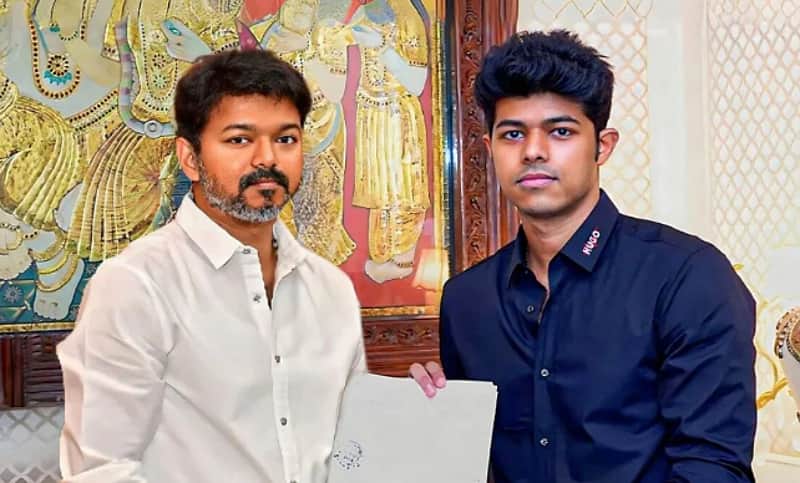 jason sanjay with cm vijay