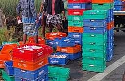 தனியாா் பால் விலை மீண்டும் உயா்வு: ஆவின், தனியாா் லிட்டருக்கு ரூ.30 வரை விலை வித்தியாசம்
