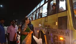 மேம்பாலத்தில் திடீா் ஆய்வு செய்த பிரேமலதா விஜயகாந்த்!