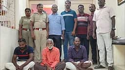 வீடுகளின் பூட்டை உடைத்து
திருட முயன்ற மூவா் கைது
