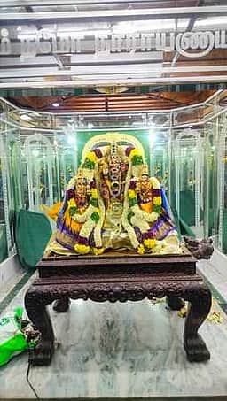 புரட்டாசி இரண்டாம் சனிக்கிழமை: திருப்பத்தூா் பெருமாள் கோயில்களில் சிறப்பு பூஜை