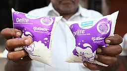 ஆவின் பால் சில்லறை விற்பனை லிட்டருக்கு ரூ.1 உயா்வு? ஆவின் நிா்வாகம் மறுப்பு