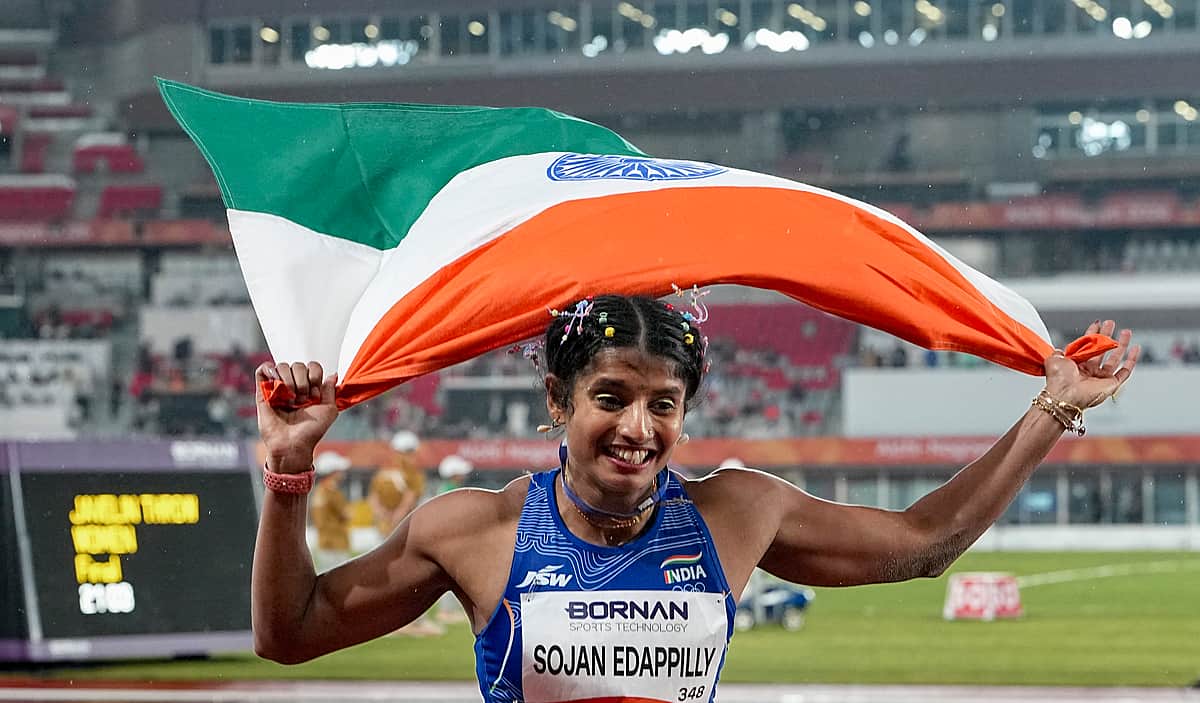 ஆசிய விளையாட்டு தடகளத்தில் தொடரும் பதக்க வேட்டை: ஒரே நாளில் 2 வெள்ளி, 3 வெண்கலம்!