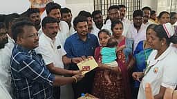அரசு விழாவில் குழந்தைகளுக்கு தங்கமோதிரம் வழங்கினாா் தவெக கரூா் மாவட்டச் செயலா்
மாா்க்சிஸ்ட் கம்யூனிஸ்ட் கட்சி கண்டனம்