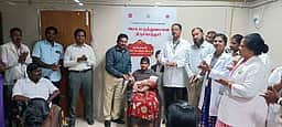 தாய்மாமன் தங்க மோதிரம் திட்டம்: திருச்செந்தூரில்  424 குழந்தைகளுக்கு தங்க மோதிரம்